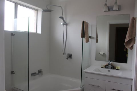 Centrepoint Motel - Hotel Accommodation 2