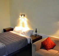 Charles Sturt Motor Inn - Hotel Accommodation