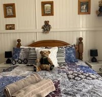 Cherry Blossom Cottage - Hotel Accommodation