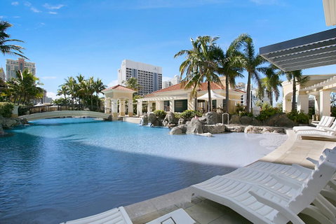 Chevron Renaissance By GCHS - Hotel Accommodation 1