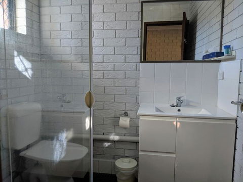 City Lights Motel - Hotel Accommodation 3