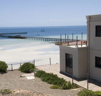 Cliff House Beachfront Villas - Hotel Accommodation