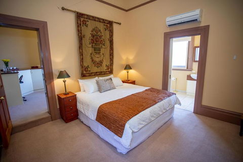 Clocktower Suites - Hotel Accommodation 1
