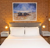 Coast Inn Motel - Hotel Accommodation