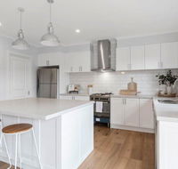 Coastal Luxury Retreat - Hotel Accommodation