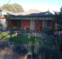 Cobram Cottage - Hotel Accommodation