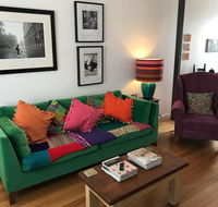 Colourful Darlinghurst Home In Perfect Location by Hyde Park - Hotel Accommodation