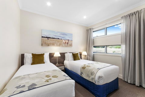 Comfort Inn & Suites Warragul - Hotel Accommodation 1
