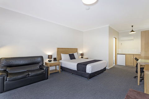 Comfort Inn Lady Augusta - Hotel Accommodation 0