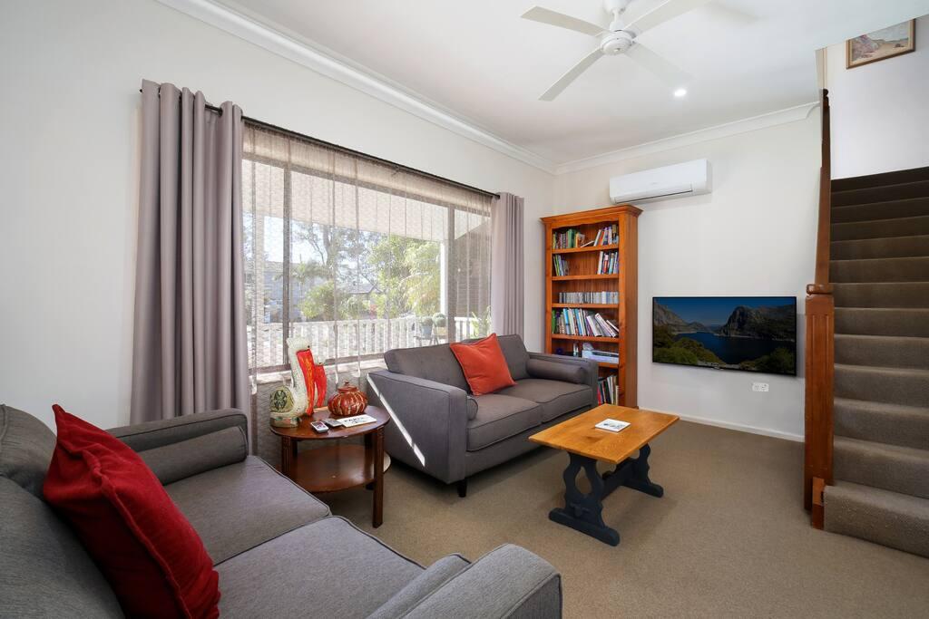 Berkeley Vale NSW Hotel Accommodation