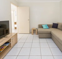 Comfy and Cosy ground floor unit - Hotel Accommodation