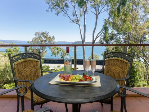 Compass Point - Hotel Accommodation 0