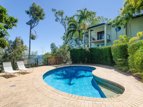 Compass Point - Hotel Accommodation 1