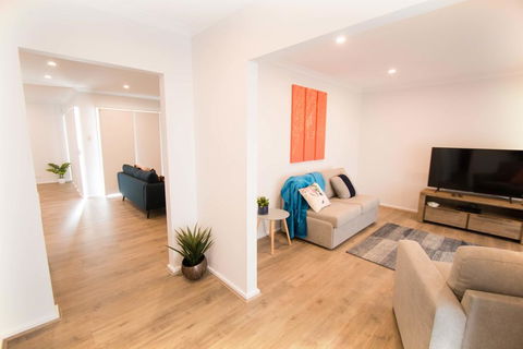 Contemporary Esprit With River Reserve Access - Hotel Accommodation 1