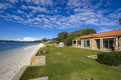 Cook St 4 - Salamander Bay - Hotel Accommodation 0