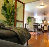 Cool Green Queenslander - Noosaville - Hotel Accommodation