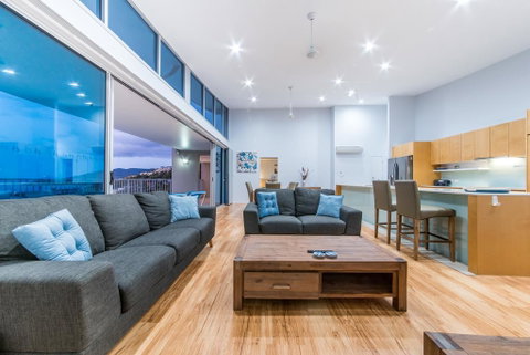 Coral View At Azure Sea - Hotel Accommodation 3