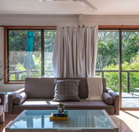 Coral's  Elizabeth Beach - Hotel Accommodation