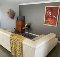 Cosy 1 Bedroom Unit With Views Of The City - Hotel Accommodation