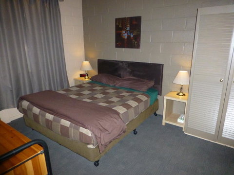 Cottonwood Lodge - Hotel Accommodation 3