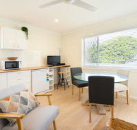 Cozy 1 Bedroom Apartment Minutes From The Beach - Hotel Accommodation