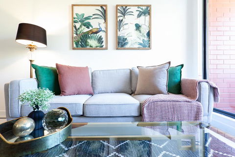 CROWN JEWEL - Hosted By: L'Abode Accommodation - Hotel Accommodation 2