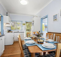 Crystal Blue - views across the bay - Hotel Accommodation