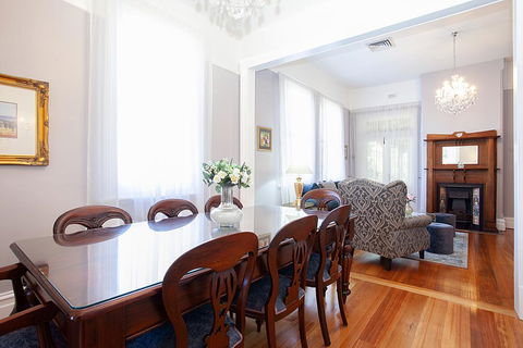 Culgoa Beautifully Refurbished 1896 Heritage House - Hotel Accommodation 2