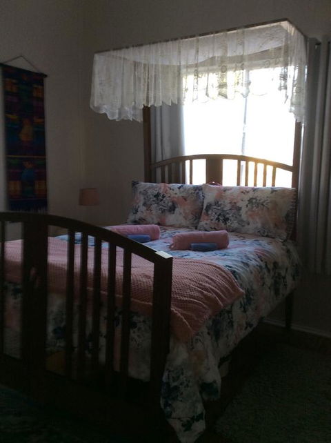 CupnSaucer Cottage - Hotel Accommodation 2