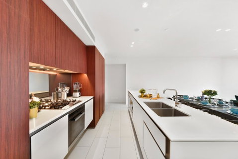 Darling Harbour Waterfront Luxury Apartment - Hotel Accommodation 3