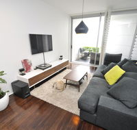 Darlinghurst Self-Contained Modern One-Bedroom Apartment 313 BUR - Hotel Accommodation