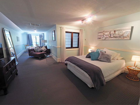 Darlington House - Hotel Accommodation 1