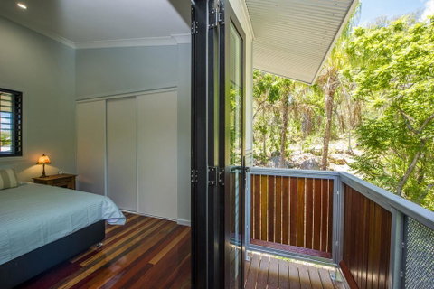 Deb's Shed - Hotel Accommodation 1