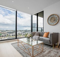 Delightful 2BR RiverviewDocklands - Hotel Accommodation