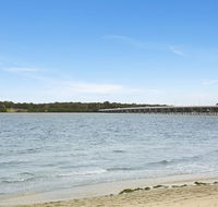 Delightful Duplex on Rose Ct Bongaree - Hotel Accommodation