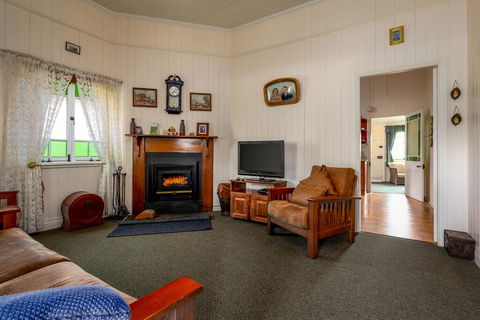 Dillons Cottage - Hotel Accommodation 3