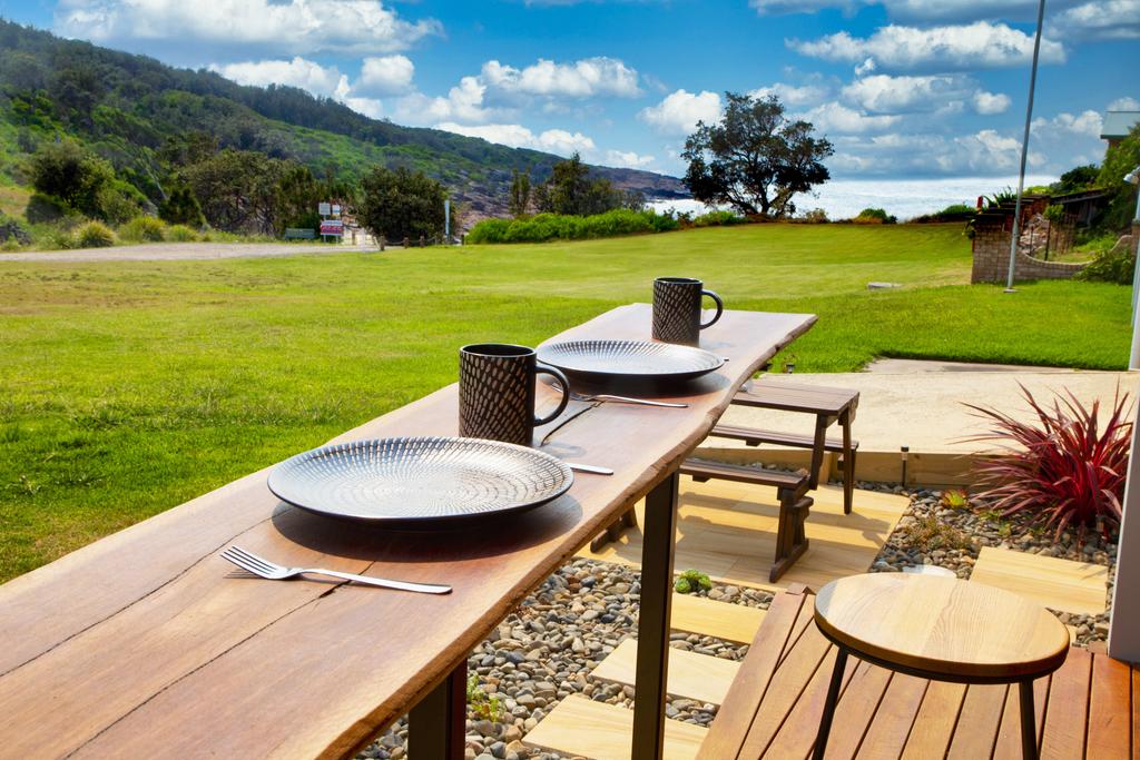 Fishermans Bay NSW Hotel Accommodation