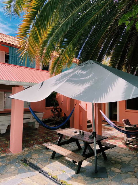 Dolphins Backpackers - Hotel Accommodation 3