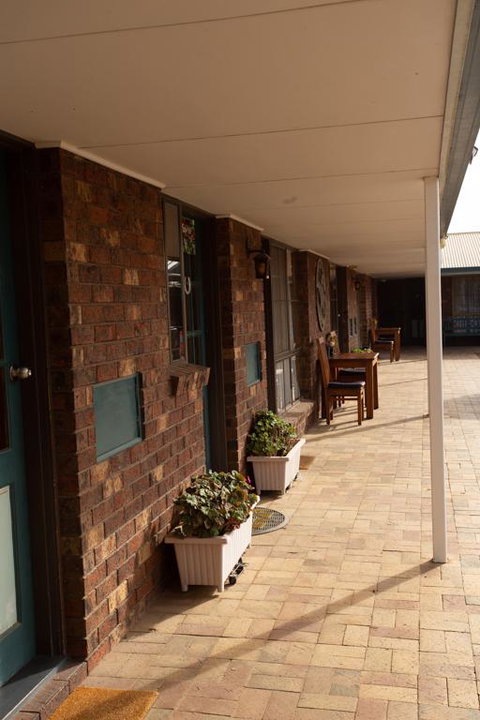 Donald Motor Lodge - Hotel Accommodation 3