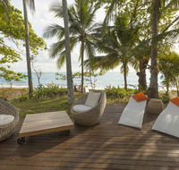 Drift Beach House Getaway - Hotel Accommodation