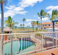 Driftwood on the Beach - Hotel Accommodation