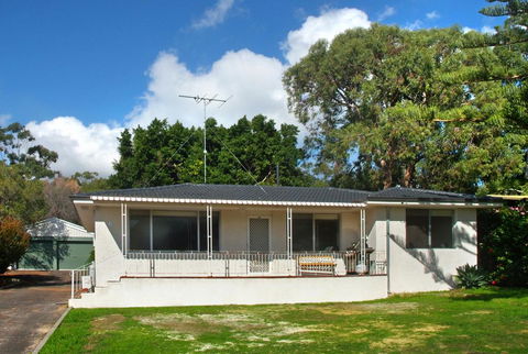 Eagle Bay Beach House - Hotel Accommodation 0