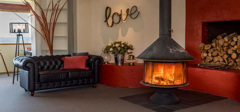 Eagle View Escape - Hotel Accommodation 3