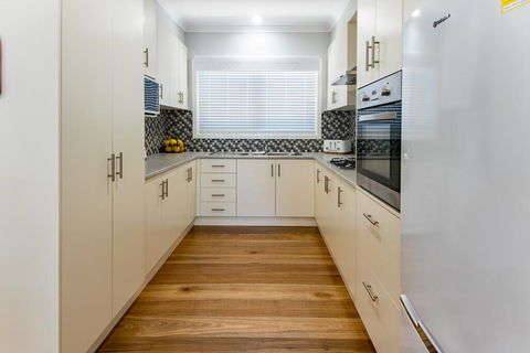 EAGLE VIEW UNIT 5 STAR - Hotel Accommodation 3