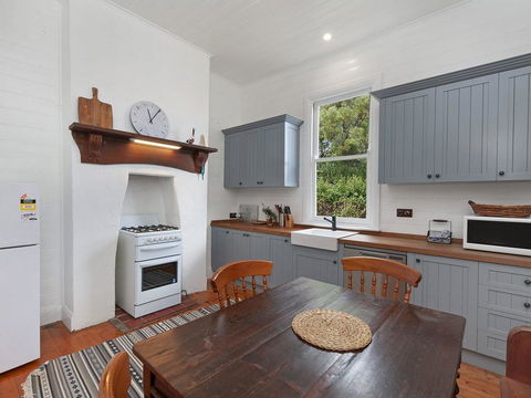 EAMONT ON SACKVILLE - Hotel Accommodation 2