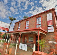 Early Australian Motor Inn - Hotel Accommodation