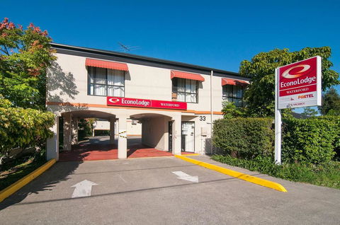 Econo Lodge Waterford - Hotel Accommodation 0