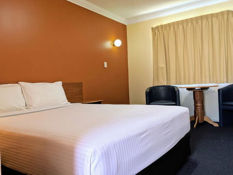 Econo Lodge Waterford - Hotel Accommodation 3