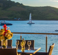 Edge 2 Ocean Front Luxury 3 Bedroom Split Level Spacious With Sofa Bed  Buggy - Hotel Accommodation