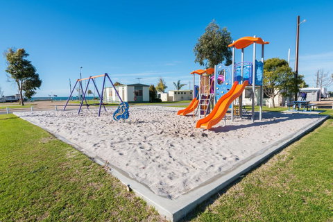Edithburgh Caravan Park - Hotel Accommodation 1